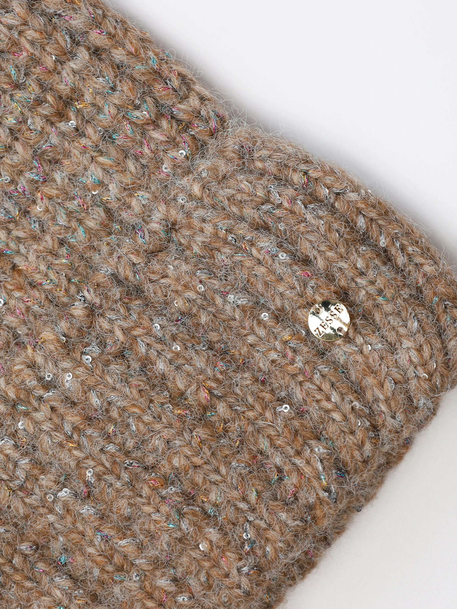 Шапка-бини с люрексом и мелкими пайетками с отворотом в ассортименте